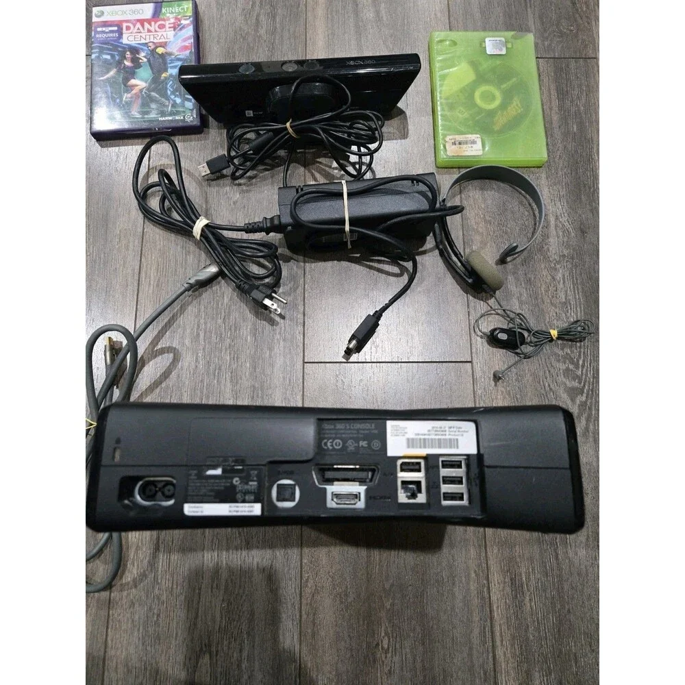 Microsoft Xbox 360 Slim Console S Bundle With Kinect, Headset, Games Tested